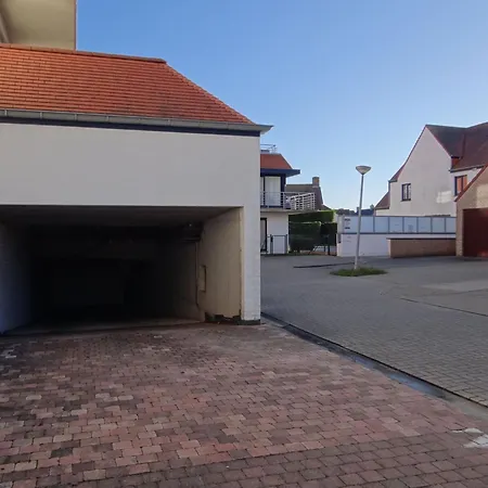 Apartment In Nieuwpoort With Terrace 아파트 *