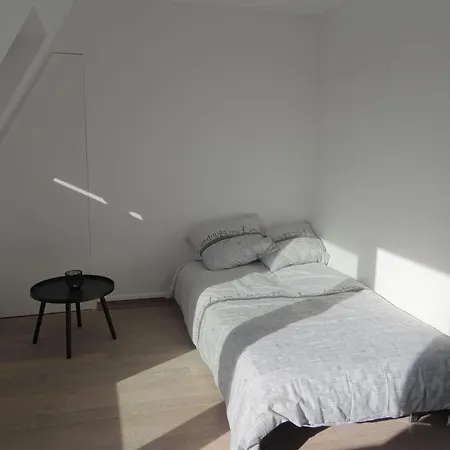 아파트 Apartment In Nieuwpoort With Terrace *