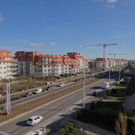 Apartment In Nieuwpoort With Terrace 아파트